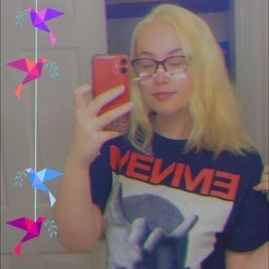 Meet your Posher, Violet